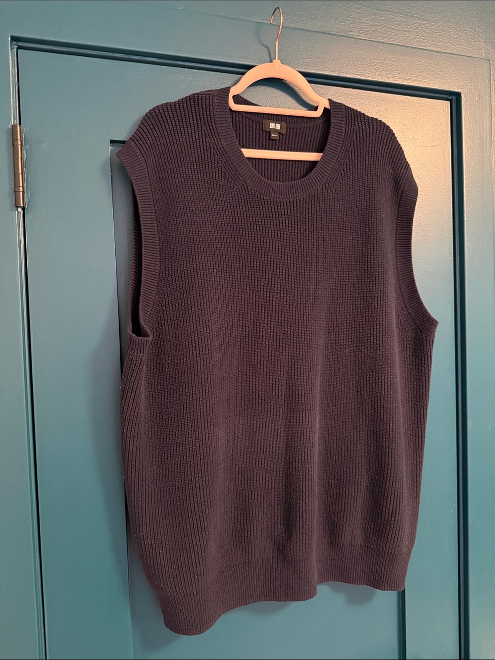 Uniqlo Crewneck Sweater Vest - Navy